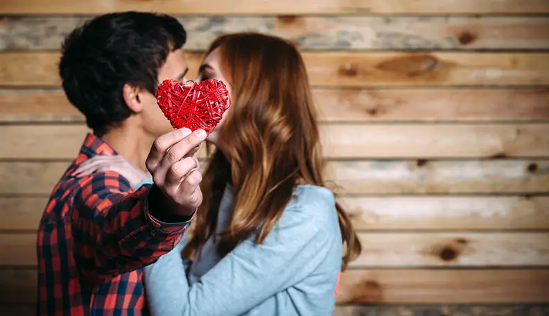 How to Confess Your Love to a Girl and Not Get Rejected -likelovequotes